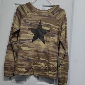 NWOT Grayson Threads Green Brown Camo Black Star Long Sleeve Sweater Tee XS